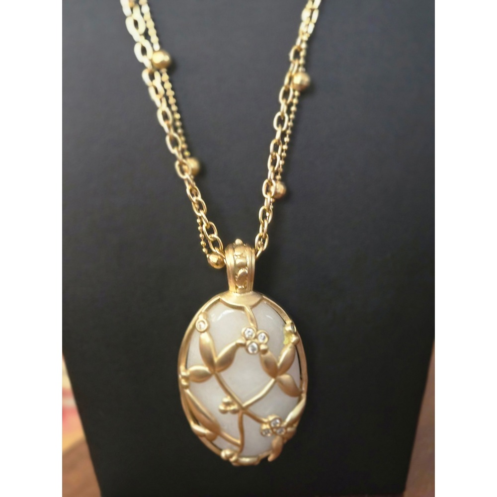 Artisan Pendant Amulet Glow Sheila Faji Brazil Vintage White Stone Gold-Plated